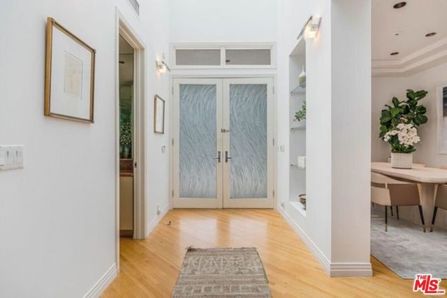 816 N Kenter Avenue, Los Angeles, CA 90049