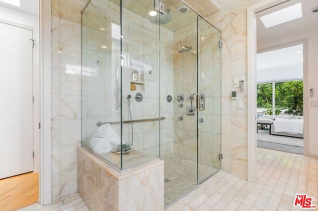 816 N Kenter Avenue, Los Angeles, CA 90049