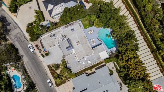 816 N Kenter Avenue, Los Angeles, CA 90049