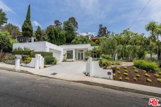 816 N Kenter Avenue, Los Angeles, CA 90049