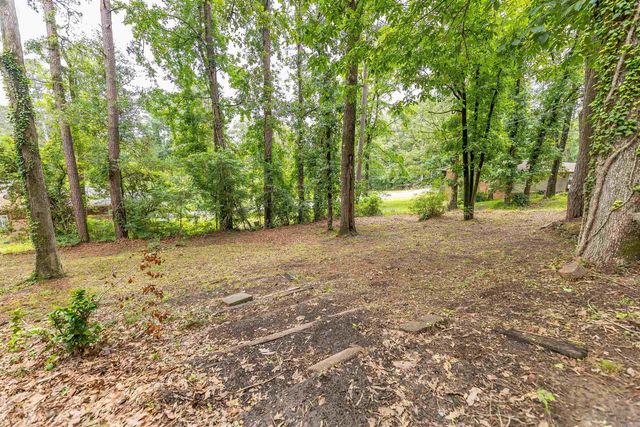 1030 Woodcrest Rd, Camden, AR 71701