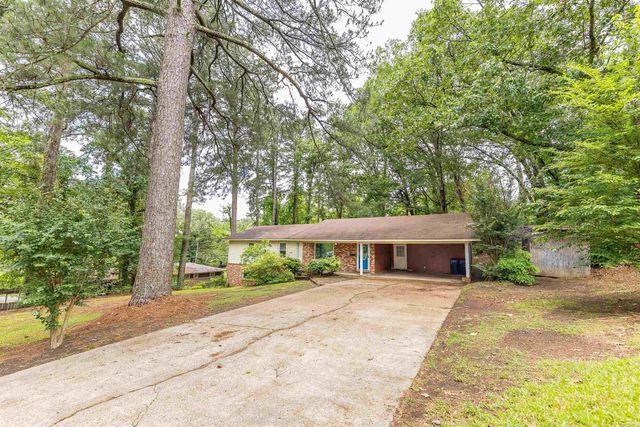 1030 Woodcrest Rd, Camden, AR 71701
