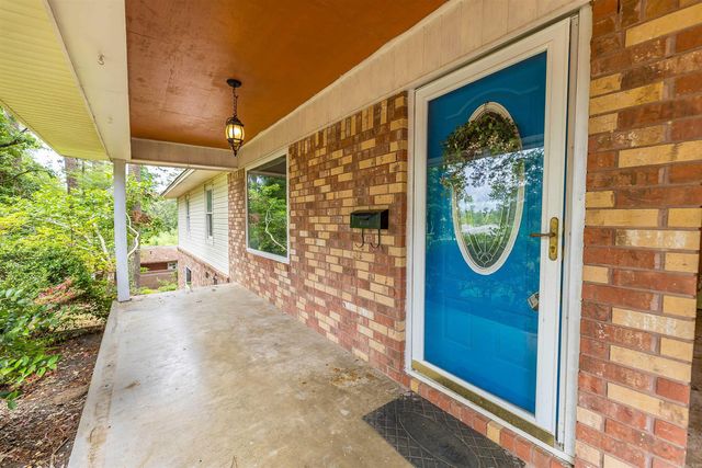 1030 Woodcrest Rd, Camden, AR 71701