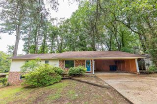 1030 Woodcrest Rd, Camden, AR 71701