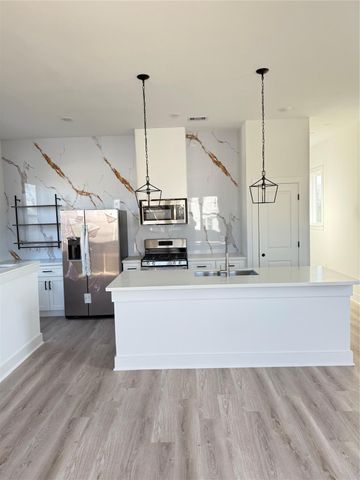 7948 Betty Boop Street B, Houston, TX 77028