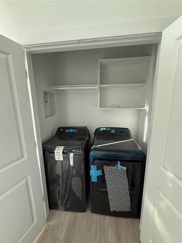 7948 Betty Boop Street B, Houston, TX 77028