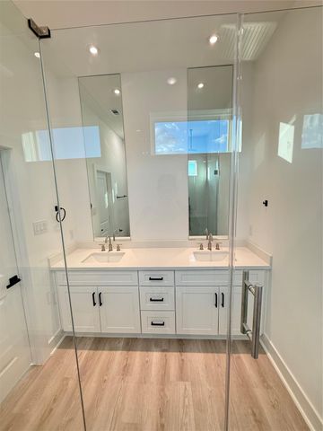 7948 Betty Boop Street B, Houston, TX 77028