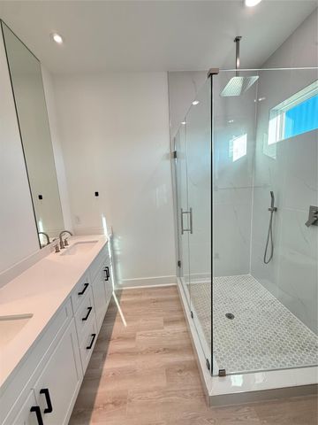 7948 Betty Boop Street B, Houston, TX 77028