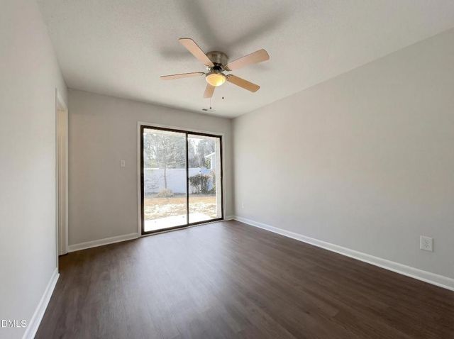 4113 Mill Bridge Road, Hope Mills, NC 28348