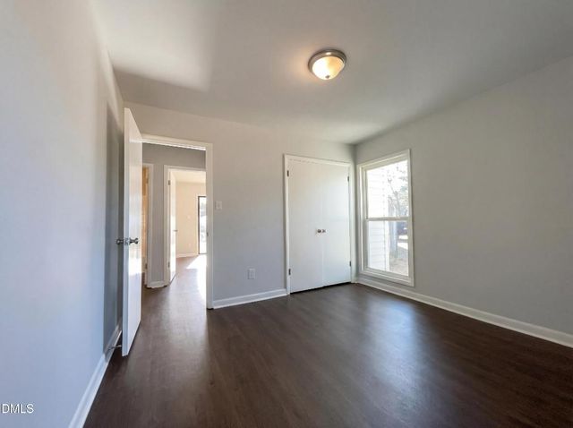 4113 Mill Bridge Road, Hope Mills, NC 28348