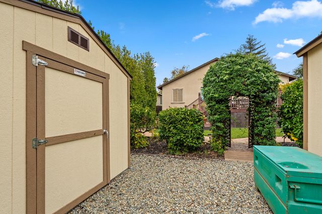 507 Encinal Ave, Roseville, CA 95678