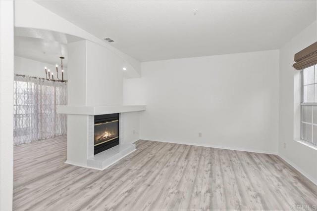 835 N Cleveland Street E, Oceanside, CA 92054