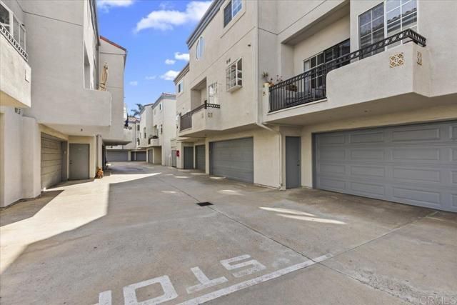 835 N Cleveland Street E, Oceanside, CA 92054