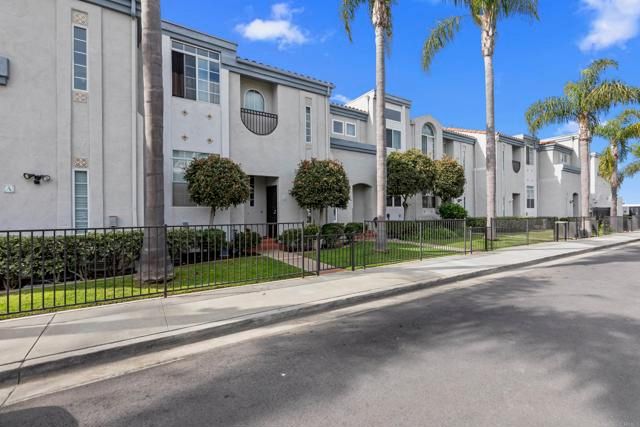 835 N Cleveland Street E, Oceanside, CA 92054