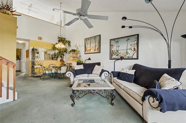 1557 N 15th Terrace, Hollywood, FL 33020