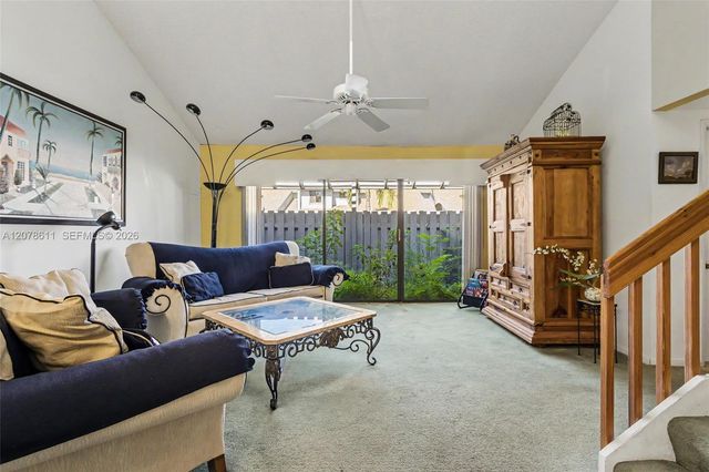 1557 N 15th Terrace, Hollywood, FL 33020