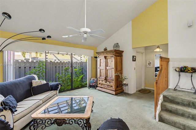 1557 N 15th Terrace, Hollywood, FL 33020