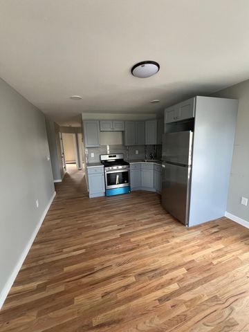 49 Hill Street, Waterbury, CT 06704