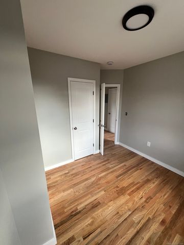49 Hill Street, Waterbury, CT 06704