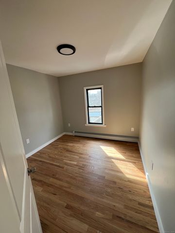 49 Hill Street, Waterbury, CT 06704