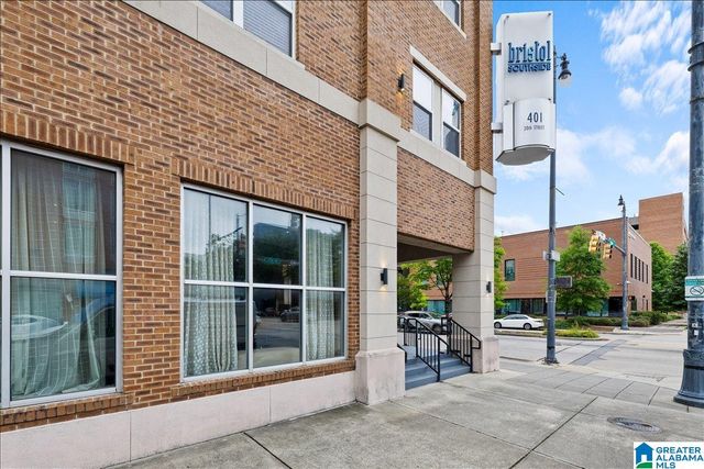401 20th St S Apt 216, Birmingham, AL 35233