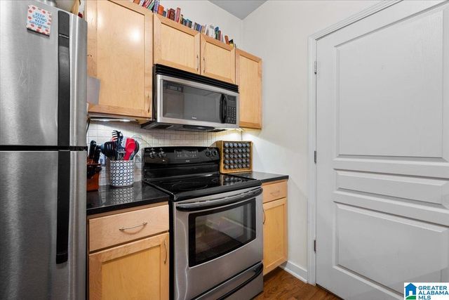 401 20th St S Apt 216, Birmingham, AL 35233