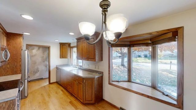 1704 Plainview Lane, Albert Lea, MN 56007