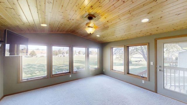 1704 Plainview Lane, Albert Lea, MN 56007
