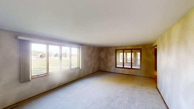 1704 Plainview Lane, Albert Lea, MN 56007