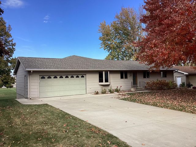 1704 Plainview Lane, Albert Lea, MN 56007