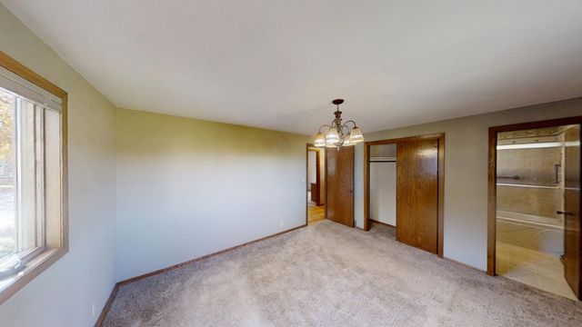 1704 Plainview Lane, Albert Lea, MN 56007