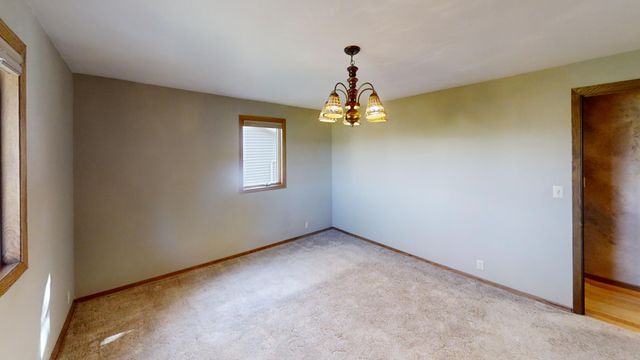 1704 Plainview Lane, Albert Lea, MN 56007