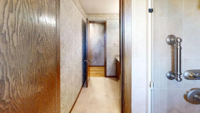 1704 Plainview Lane, Albert Lea, MN 56007