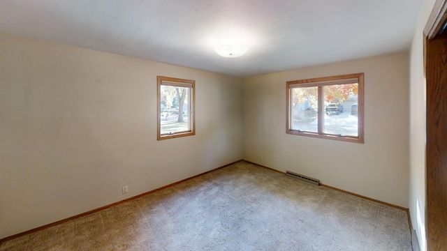 1704 Plainview Lane, Albert Lea, MN 56007