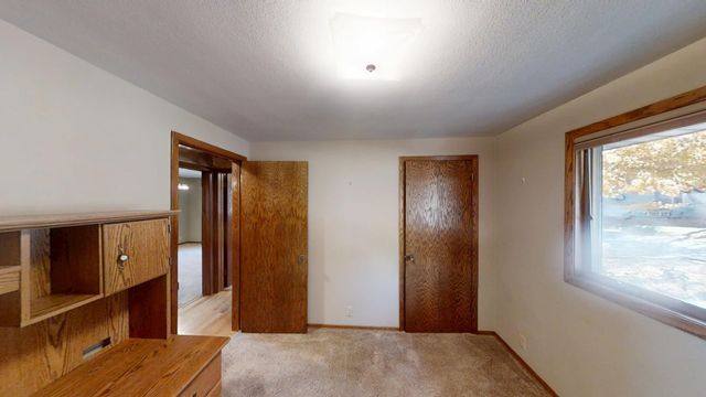 1704 Plainview Lane, Albert Lea, MN 56007