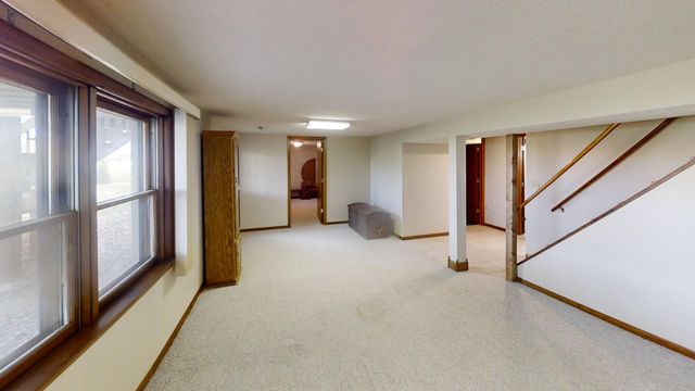 1704 Plainview Lane, Albert Lea, MN 56007