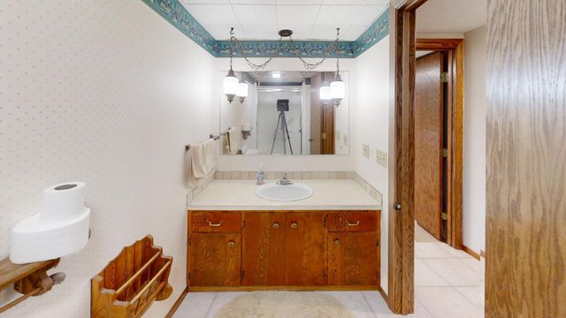 1704 Plainview Lane, Albert Lea, MN 56007