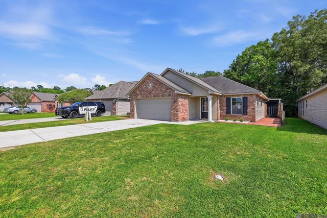22830 Citation Dr, Denham Springs, LA 70726