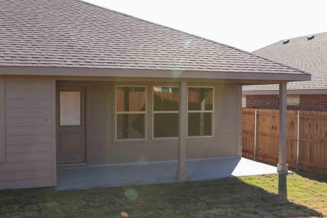 807 Wolf Creek Drive, Cleburne, TX 76033