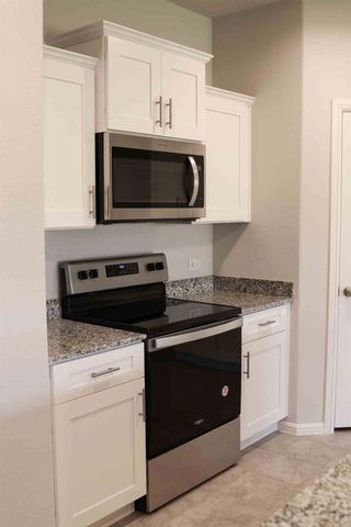 807 Wolf Creek Drive, Cleburne, TX 76033