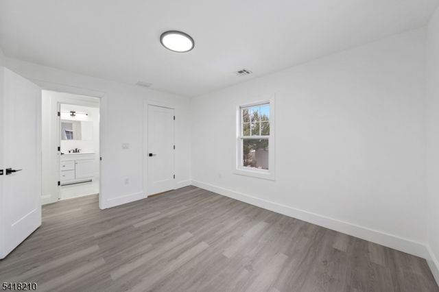 43 S Michigan Ave, Kenilworth Boro, NJ 07033