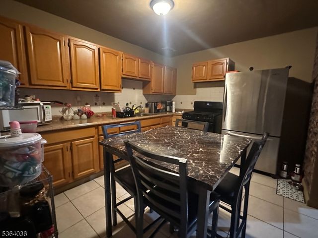348 13Th Ave, Newark City, NJ 07103