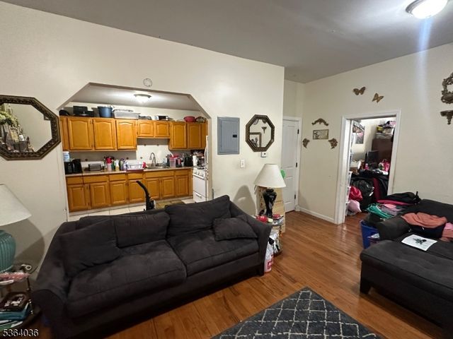 348 13Th Ave, Newark City, NJ 07103