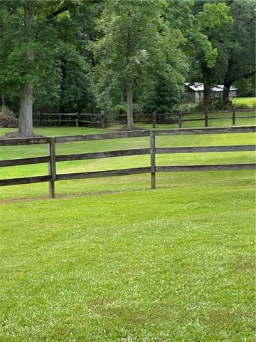 10358 Bryants Landing Road, Stockton, AL 36579