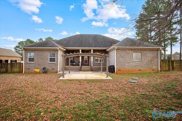 238 River Walk Trail, New Market, AL 35761