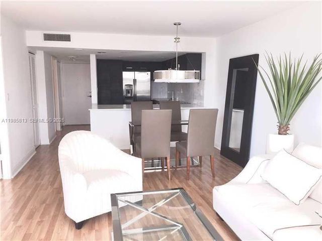 1901 Brickell Ave B1804, Miami, FL 33129