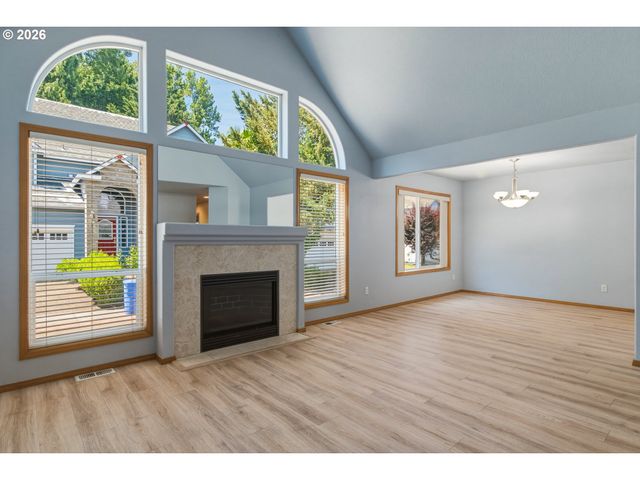 3330 Ne 164TH Loop, Portland, OR 97230