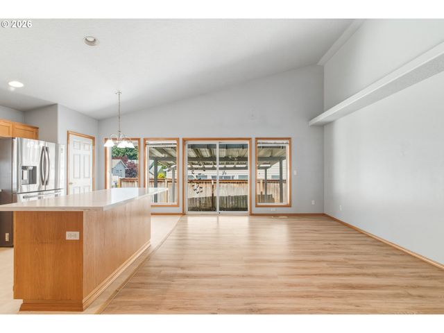 3330 Ne 164TH Loop, Portland, OR 97230