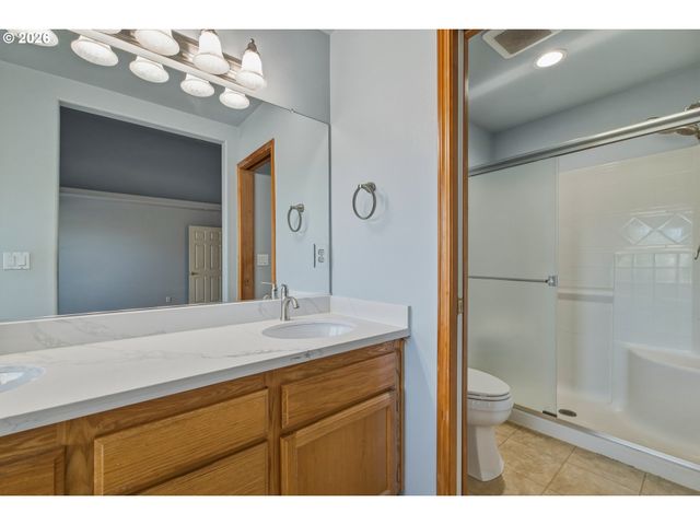 3330 Ne 164TH Loop, Portland, OR 97230