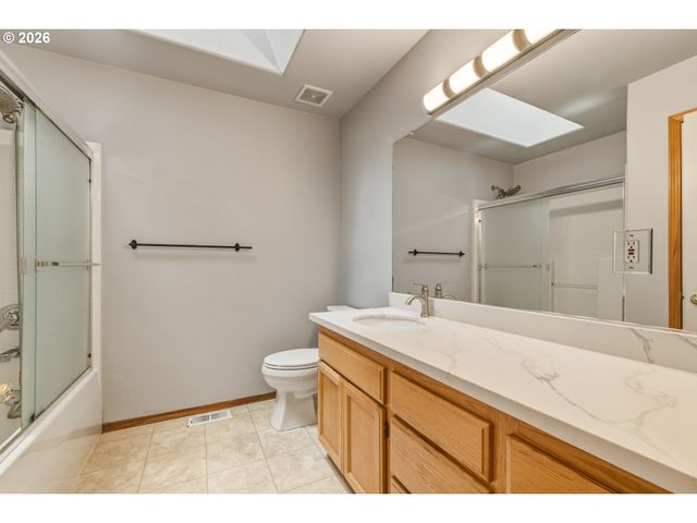 3330 Ne 164TH Loop, Portland, OR 97230